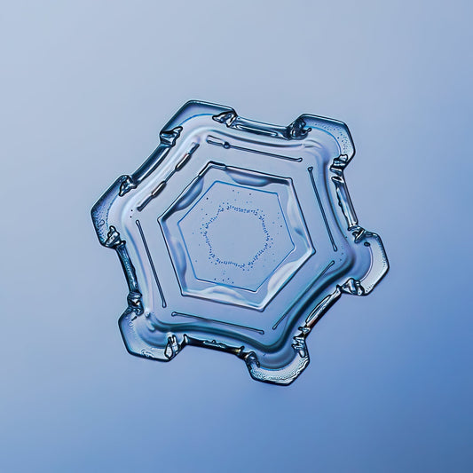 Six-sided hexagonal water crystal showing the structure of healthy water